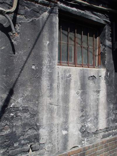 wall03.JPG